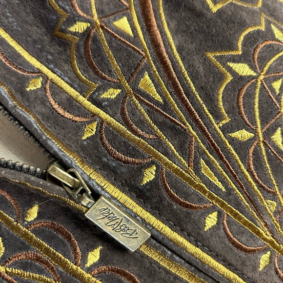 Embroidered coat - Picture 3 of 4